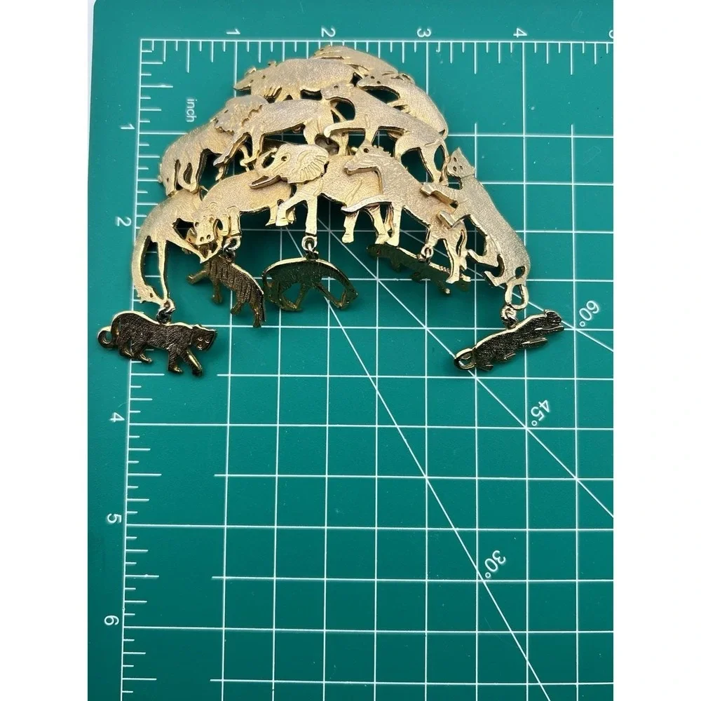 Ultra Craft Vintage Gold Safari Animal Dangle Brooch 3